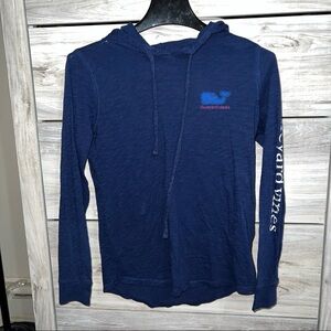 Vineyard vines long sleeve hooded T-shirt